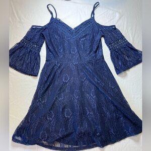 City Triangles‎ Blue Cold Shoulder Dress Size 9